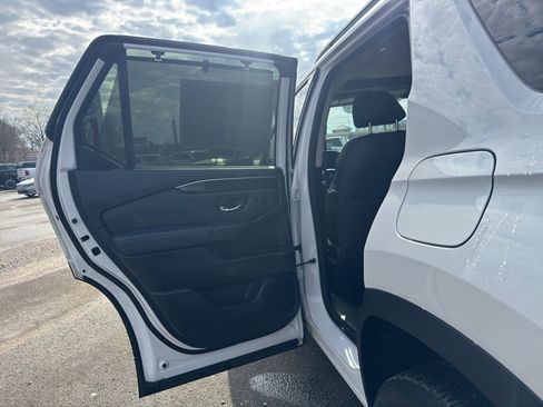 Used 2023 Honda Pilot Elite image 19