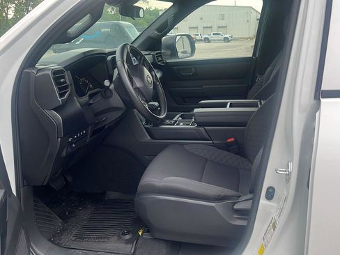 Used 2025 Toyota Tundra SR AWD/4WD image 7