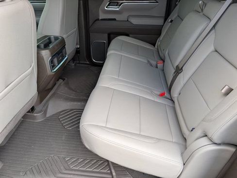 Used 2025 Chevrolet Silverado 1500 LTZ AWD/4WD image 27