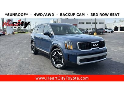 Used 2024 Kia Telluride EX w/ EX Captain's Chair Package