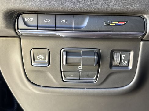 Used 2026 Cadillac Escalade V image 20