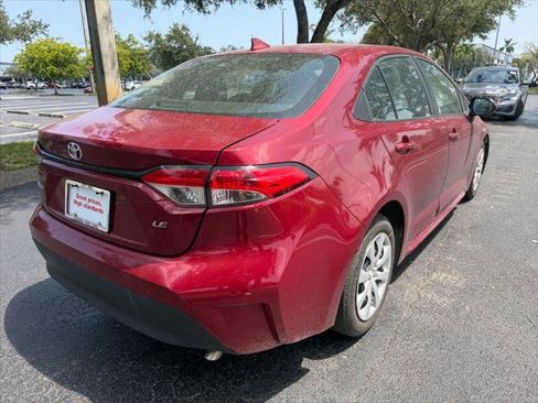 Used 2024 Toyota Corolla LE FWD image 7