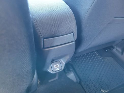 Used 2020 Jeep Renegade Latitude w/ Cold Weather Group image 8