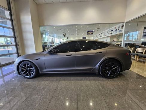 Used 2021 Tesla Model S Plaid image 2