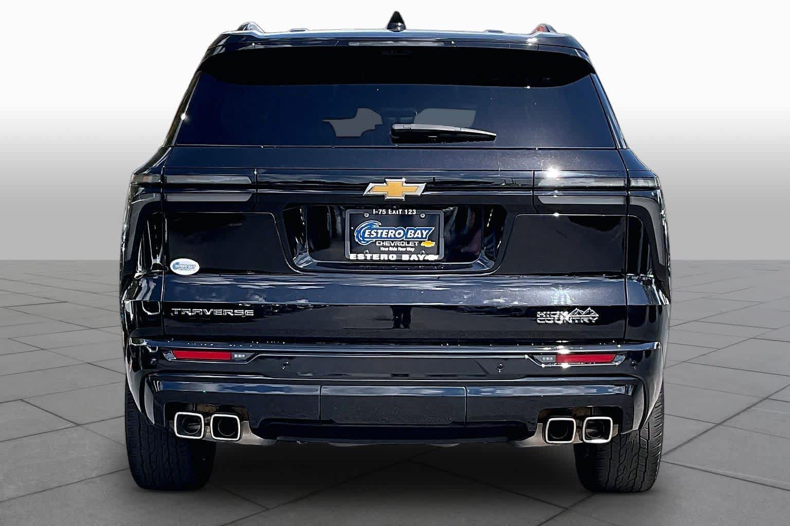 Used 2025 Chevrolet Traverse High Country w/ LPO, Floor Liner Package FWD image 12