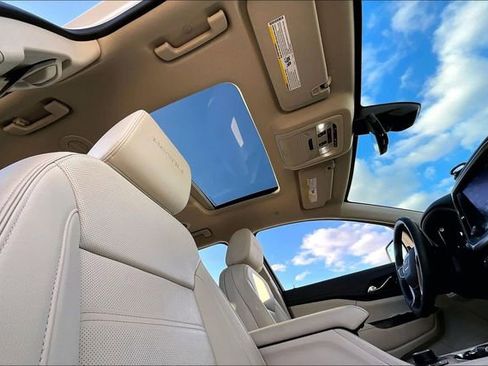Used 2023 GMC Acadia Denali w/ Denali Ultimate Package image 22