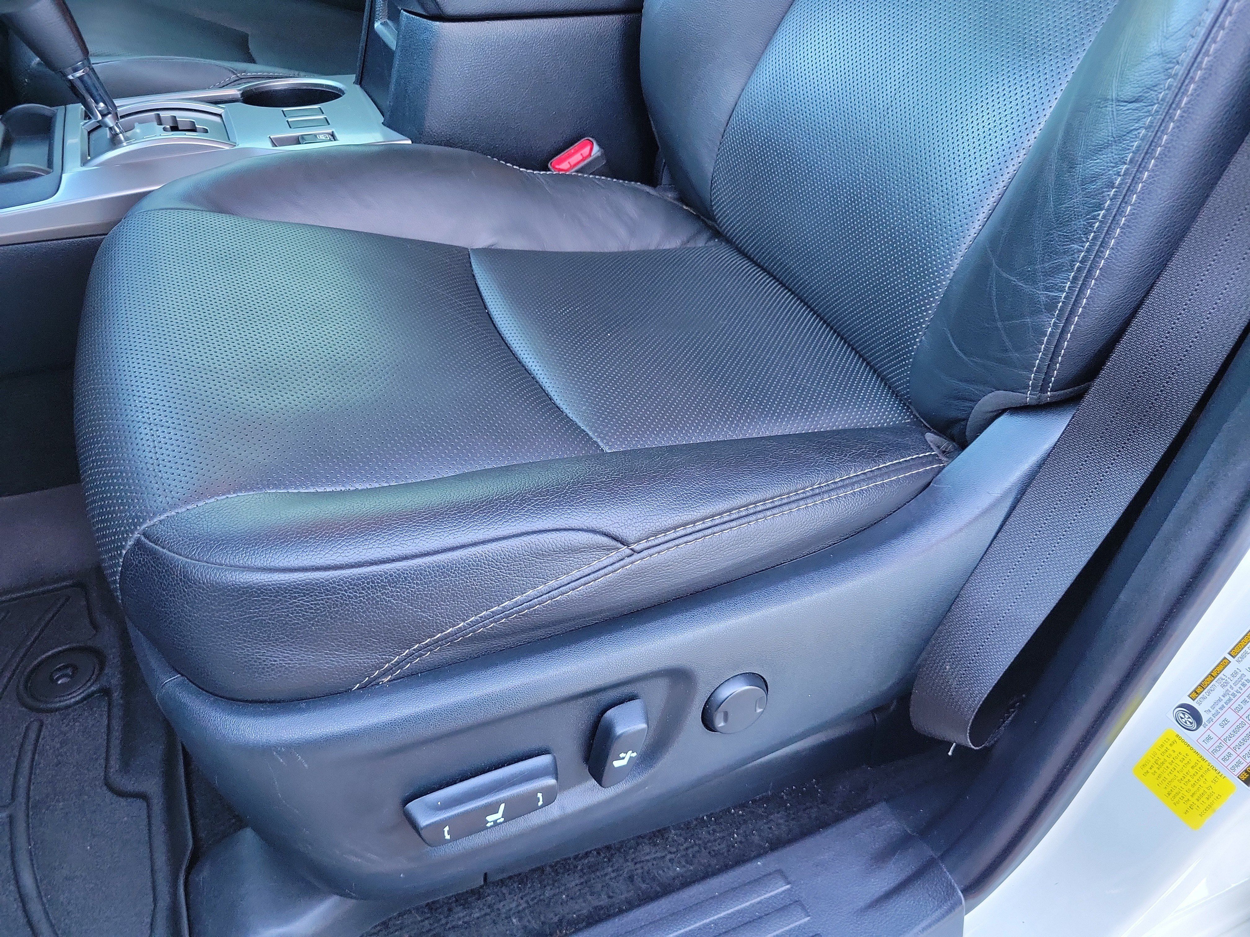 Used 2022 Toyota 4Runner Limited AWD/4WD image 10