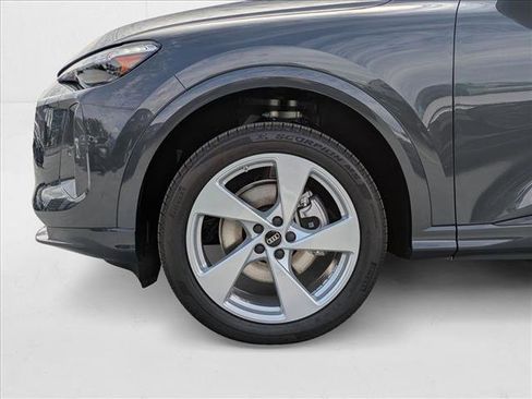 New 2025 Audi Q5 Premium Plus image 10