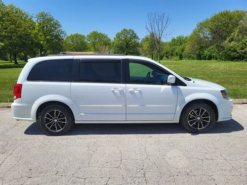 Used 2017 Dodge Grand Caravan GT FWD image 6