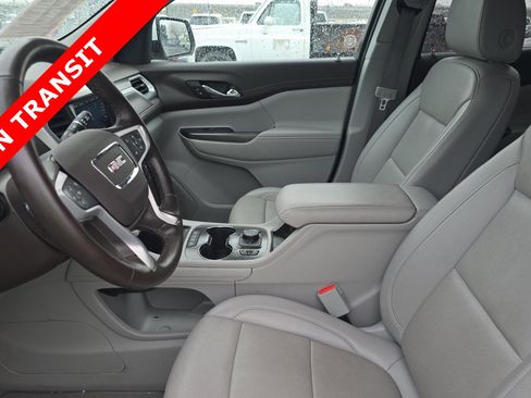 Used 2023 GMC Acadia SLT FWD image 7