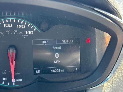 Used 2021 Chevrolet Trax LT w/ Driver Confidence Package FWD image 41
