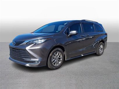 Used 2023 Toyota Sienna XLE