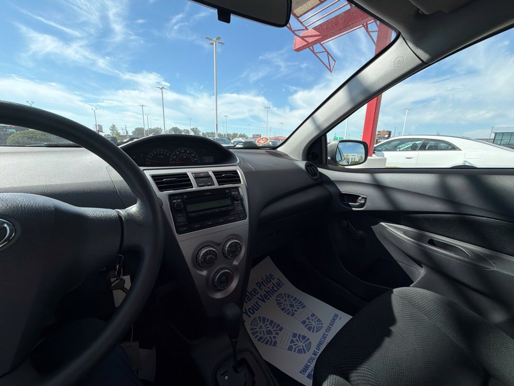 Used 2009 Toyota Yaris Sedan w/ Convenience Pkg FWD image 22