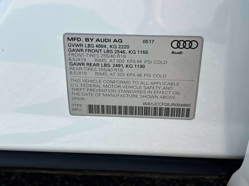 Used 2018 Audi Q3 2.0T Premium Plus w/ Premium Plus Package AWD/4WD image 34
