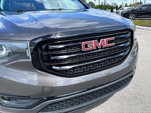 Used 2019 GMC Acadia SLT w/ Black Edition image 27