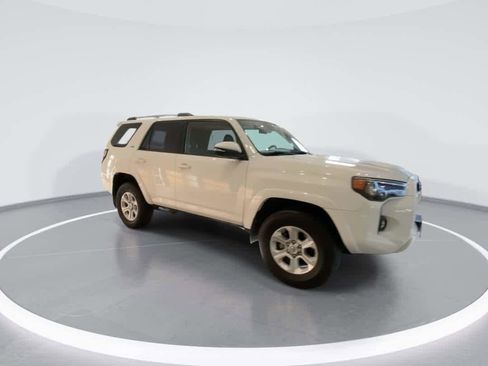 Certified 2024 Toyota 4Runner SR5 Premium w/ Moonroof Package AWD/4WD image 2