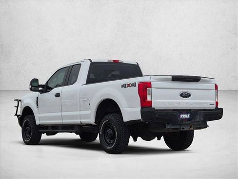 Used 2019 Ford F250 XL w/ Power Equipment Group AWD/4WD image 8