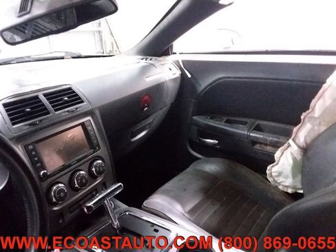 Used 2011 Dodge Challenger R/T image 12