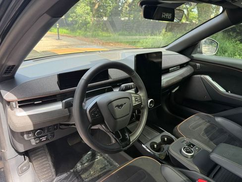 Used 2023 Ford Mustang Mach-E GT image 33