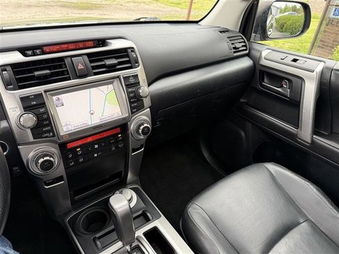 Used 2010 Toyota 4Runner Limited AWD/4WD image 10
