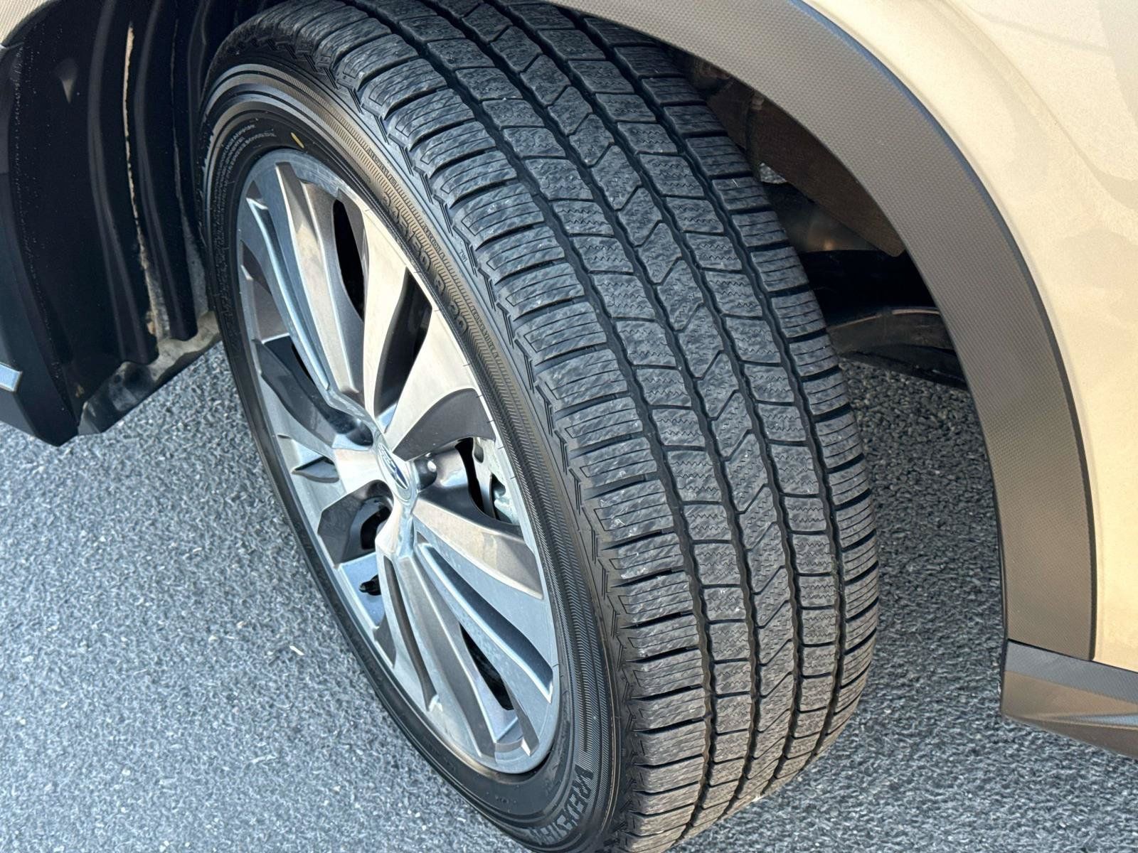 Used 2020 Subaru Ascent Limited AWD/4WD image 9