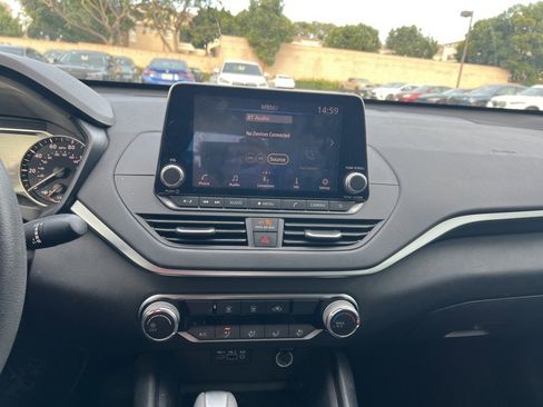 Used 2019 Nissan Altima 2.5 S image 9