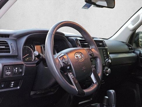 Used 2021 Toyota 4Runner Venture w/ Moonroof Package image 8