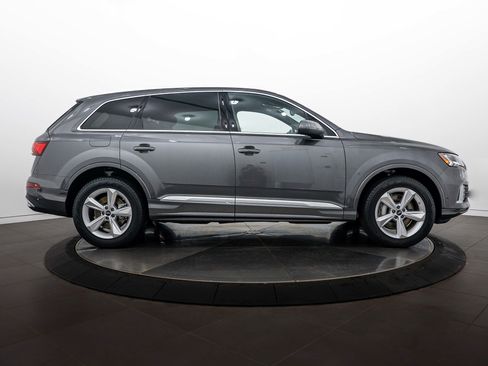 Used 2023 Audi Q7 2.0T Premium Plus w/ Premium Plus Package AWD/4WD image 3