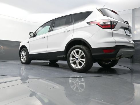 Used 2017 Ford Escape SE AWD/4WD image 27