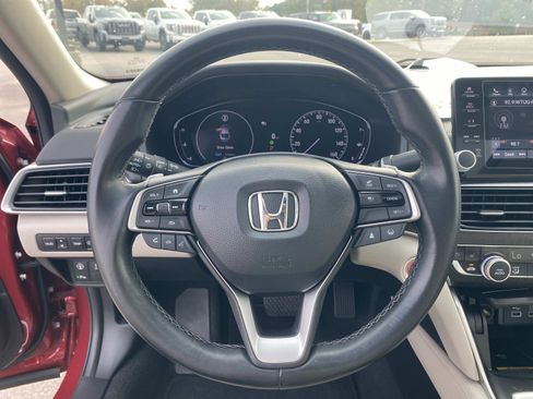 Used 2021 Honda Accord Touring image 17