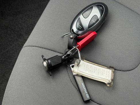 Used 2025 Hyundai Elantra SEL image 20