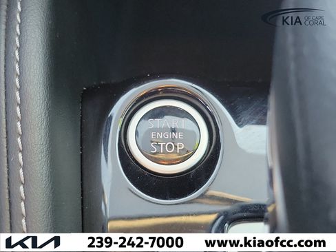 Used 2019 Nissan Kicks SV FWD image 30