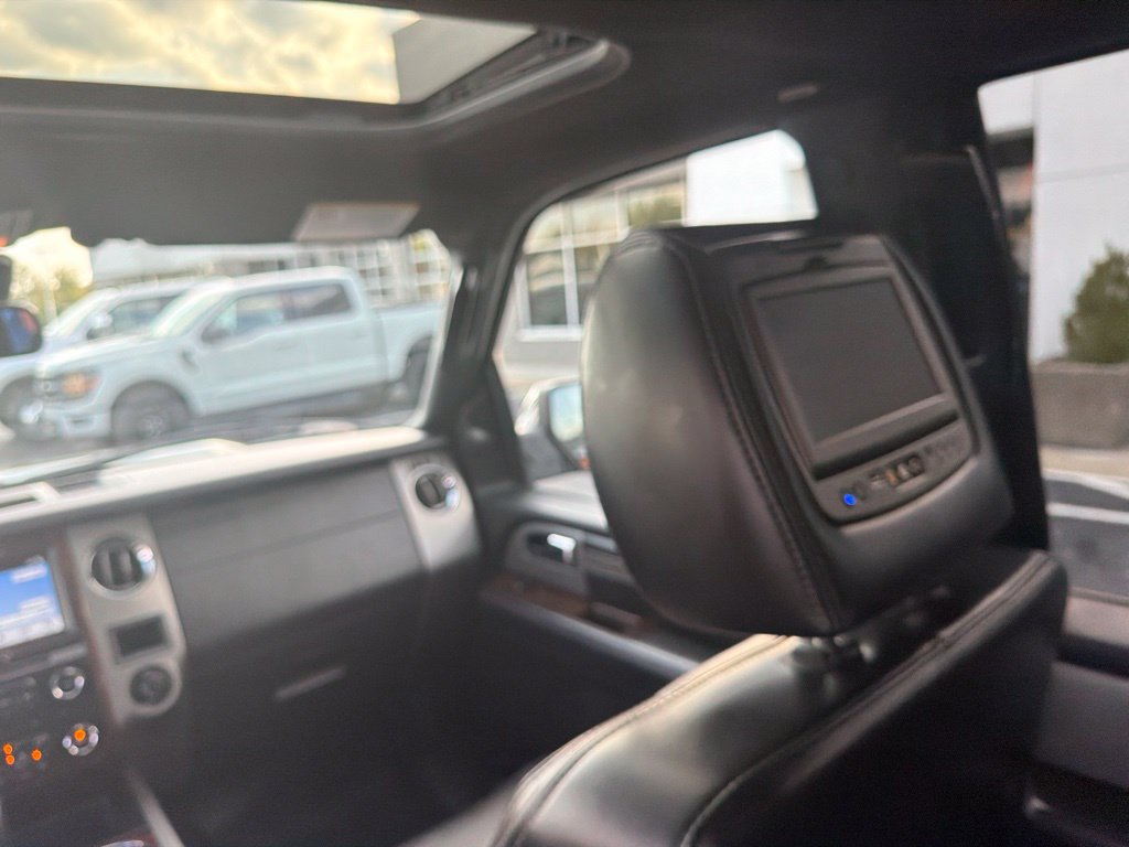 Used 2016 Ford Expedition Platinum AWD/4WD image 17