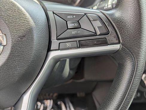 Used 2021 Nissan Kicks S FWD image 14