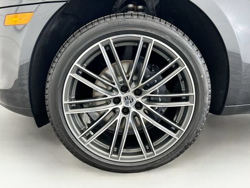 Used 2026 Porsche Macan AWD/4WD image 31