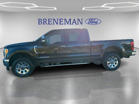 Used 2019 Ford F250 Lariat w/ Lariat Ultimate Package image 8