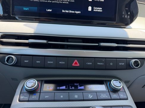 Used 2025 Hyundai Palisade SEL FWD image 11