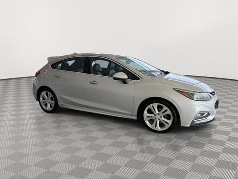 Used 2017 Chevrolet Cruze Premier w/ RS Package FWD image 13
