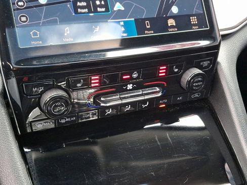 Used 2021 Jeep Grand Cherokee L Limited image 17