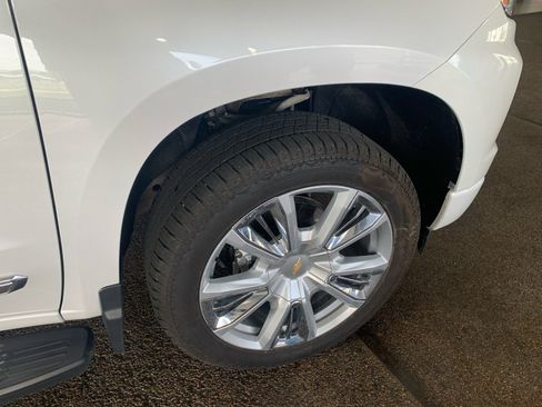 Used 2024 Chevrolet Silverado 1500 High Country image 6