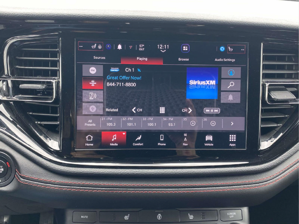 Used 2025 Dodge Durango GT RWD image 25