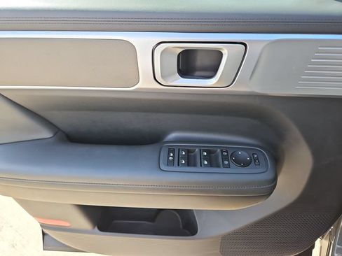 Used 2025 Hyundai Santa Fe SEL FWD image 14