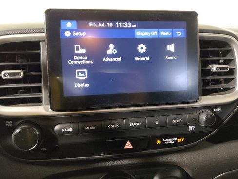 Used 2020 Hyundai Venue SEL FWD image 25