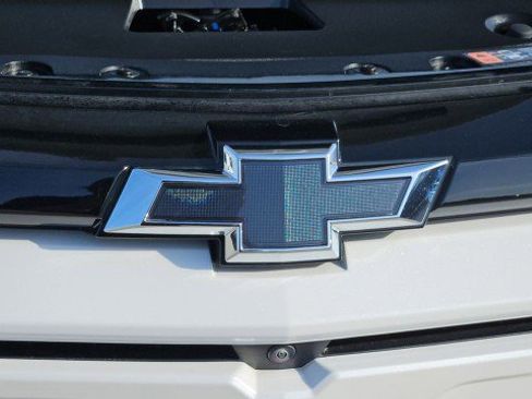 Used 2024 Chevrolet Blazer EV LT image 30