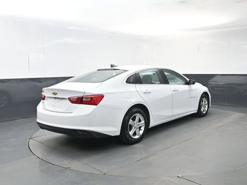 Used 2021 Chevrolet Malibu LS FWD image 5
