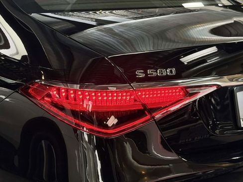 Certified 2023 Mercedes-Benz S 580 4MATIC Sedan image 9