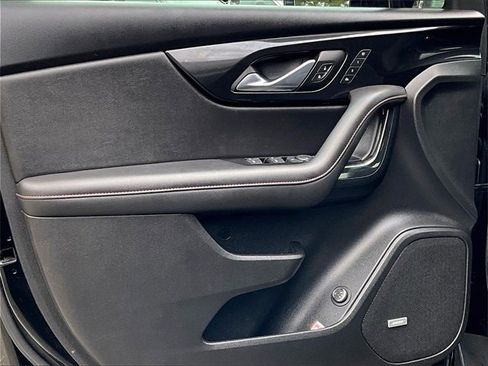 Used 2022 Chevrolet Blazer RS w/ Enhanced Convenience Package image 19