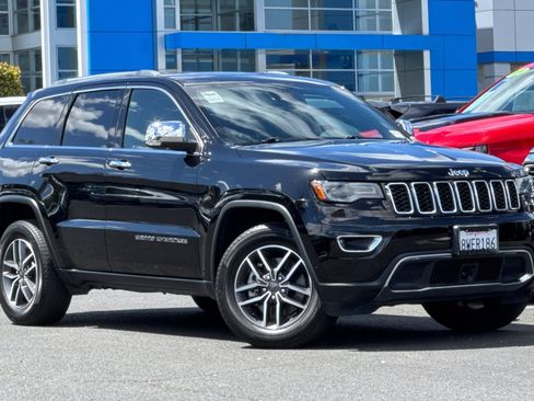 Used 2021 Jeep Grand Cherokee Limited w/ Premium Lighting Group AWD/4WD image 2