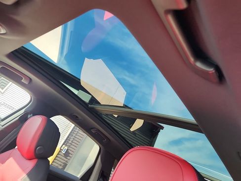 New 2026 Porsche Cayenne image 12