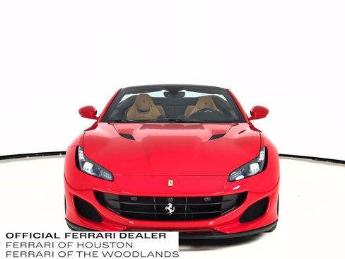 Used 2019 Ferrari Portofino image 9